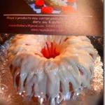 Raye's Signature 6" Strawberry Lemonade Bundt Cake w/ Lemon Cream Cheese Glaze ready 2 go...